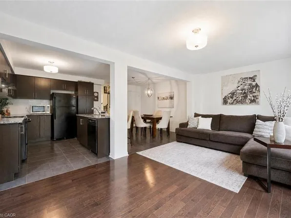 1035 Victoria Rd S #95, Guelph, ON N1L 0H5