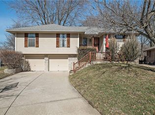 1109 SW Breckenridge Ct, Blue Springs, MO 64015