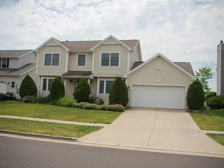 3125 Old Jamestown Rd — Photo 51