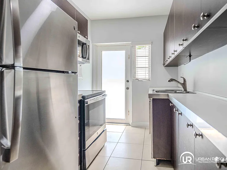 1011 Bay Dr #106 — Photo 18