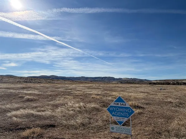 32 Sage Meadow Rd, Glenrock, WY 82637
