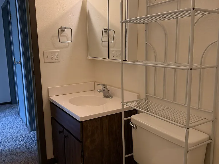 1240 Glacial Dr — Photo 11