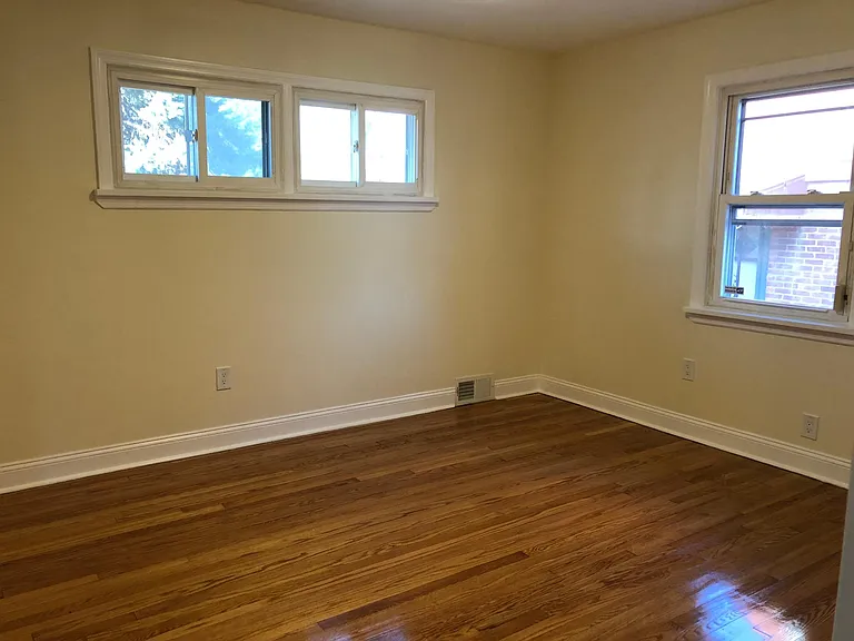 396 Union Ave — Photo 5