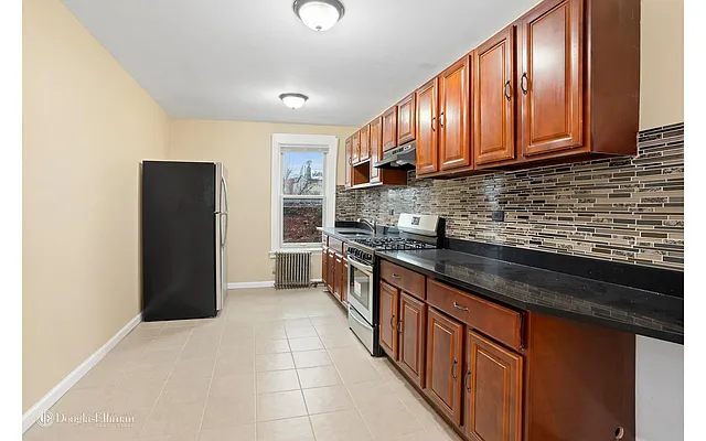 Rented by Douglas Elliman | media 11