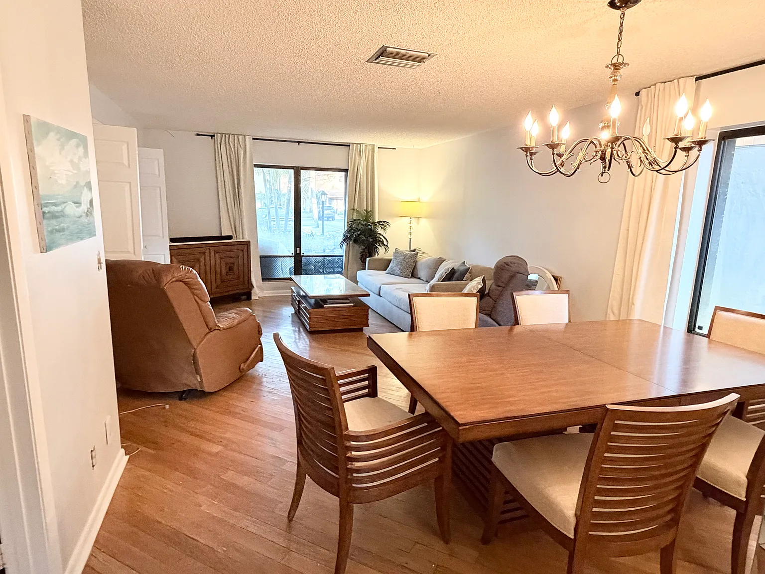 3 bed, 2.5 bath, 1580 sqft, $1,350 — Photo 4