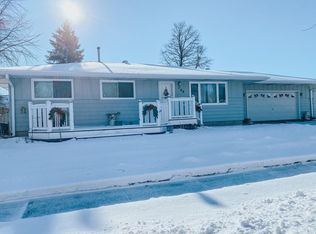 260 Sunrise Dr, Huron, SD 57350