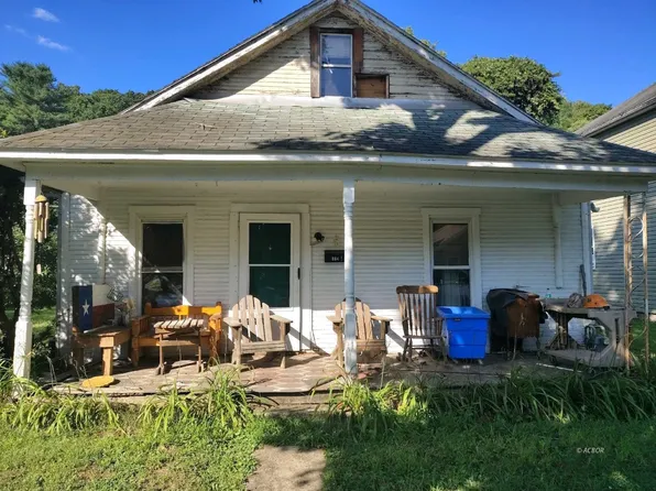 864 Walnut St, Nelsonville, OH 45764