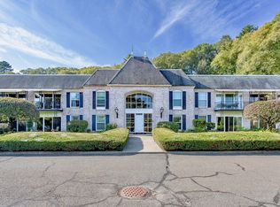 324 Russell Rd APT 204, Westfield, MA 01085