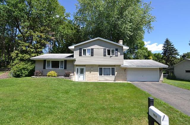 1st image of 1417 Parkwood Dr