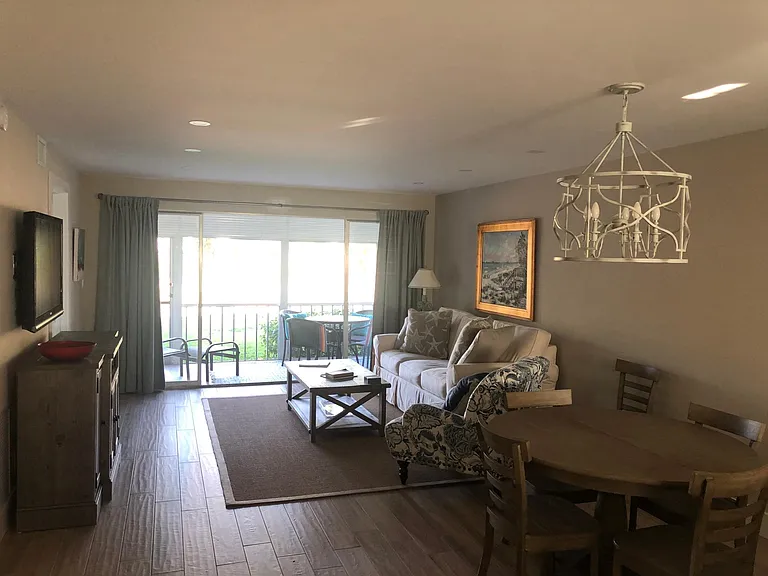 3930 Belair Ln #102 — Photo 10