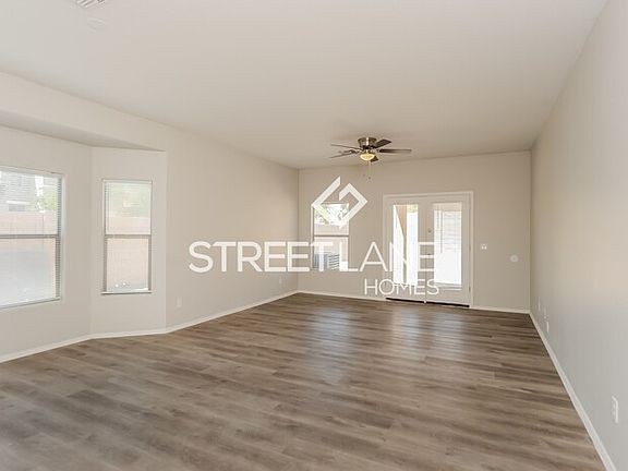 4th image of 33430 N Roadrunner Ln