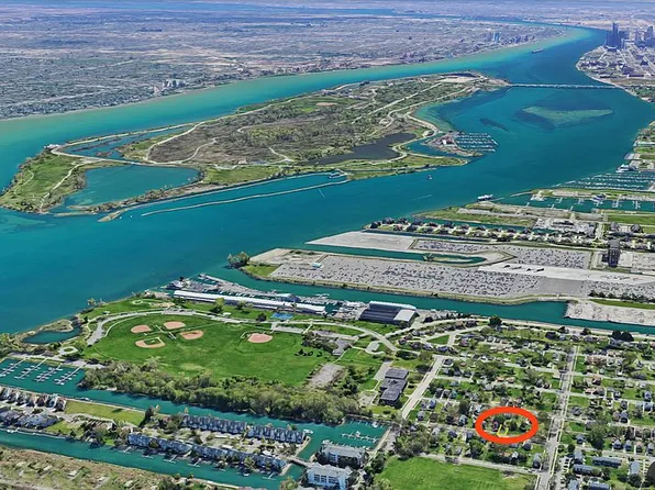 475 Kitchener St, Detroit, MI 48215