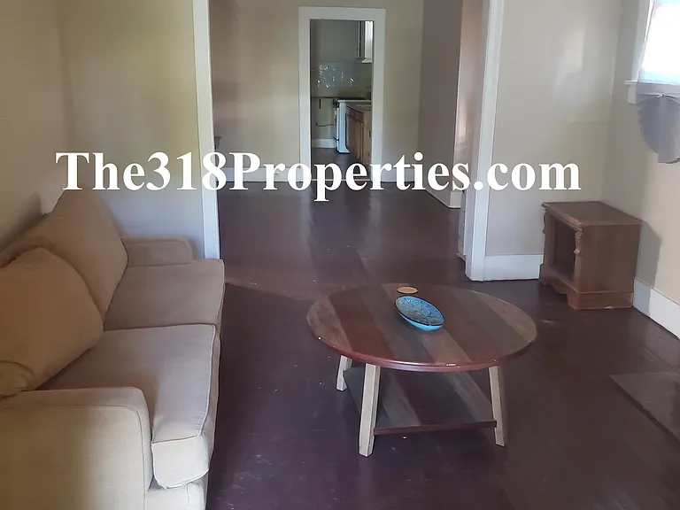315 Robinson Pl — Photo 4
