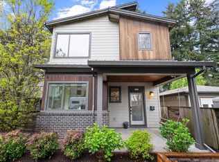 7667 SE Sherman Ct, Portland, OR 97215