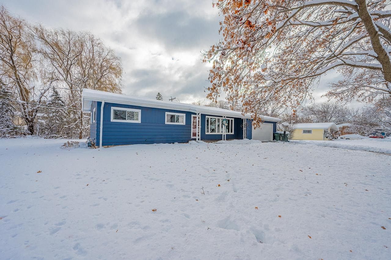 8855 West Forest Home AVENUE, Greendale, WI 53129 | MLS #1944491 | Zillow