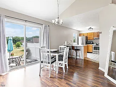 2014 Rolling Meadows Ln — Photo 8