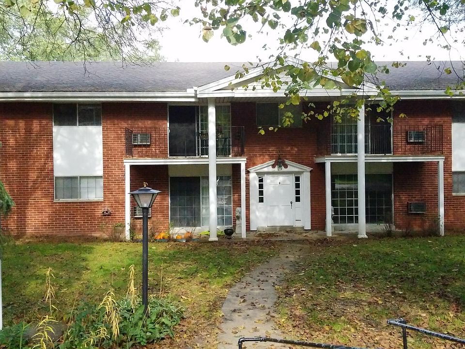 1st image of 214 Williamsburg Dr APT 3