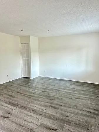 5739 Benner St #201 — Photo 6