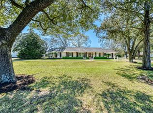 1304 E Main St, Madisonville, TX 77864