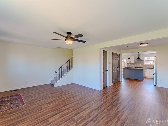 5th image of 2517 Jamestown Ct