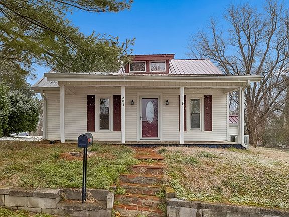 2nd image of 203 Hull Ave