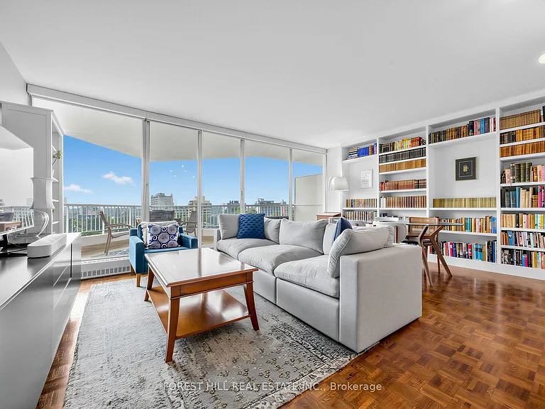 190 Saint George St #1006 — Photo 3