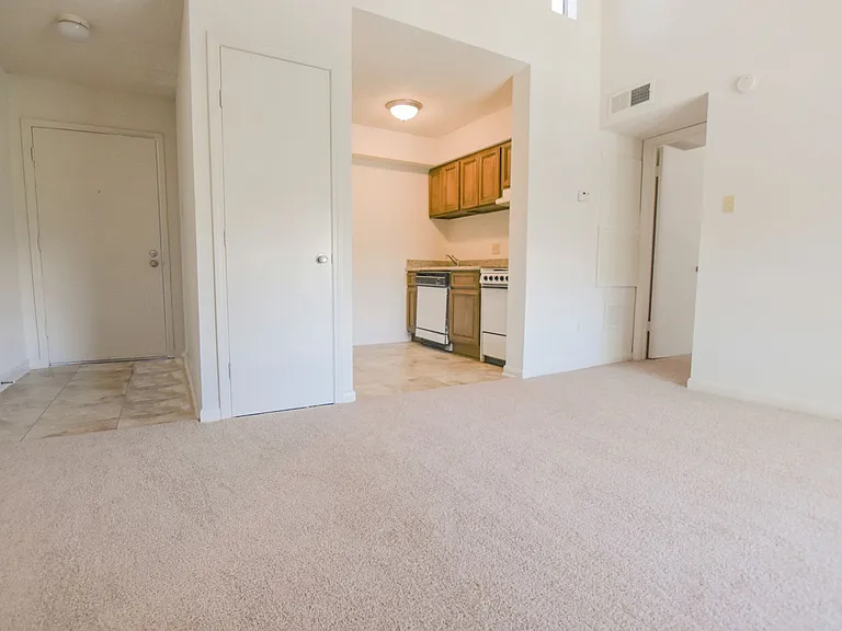 1441 Lake Ave. — Photo 17