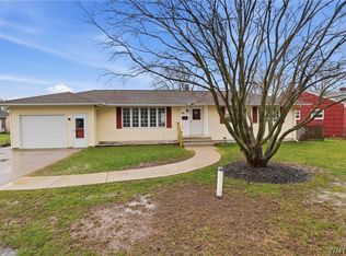 18 Hoover Pkwy, Lockport, NY 14094