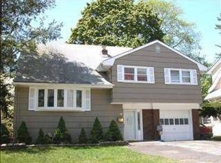 46 Brook St, Bergenfield, NJ 07621