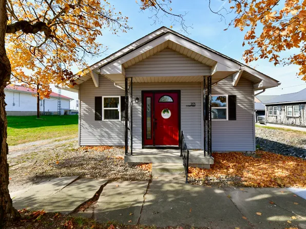 203 S John St, Frankton, IN 46044