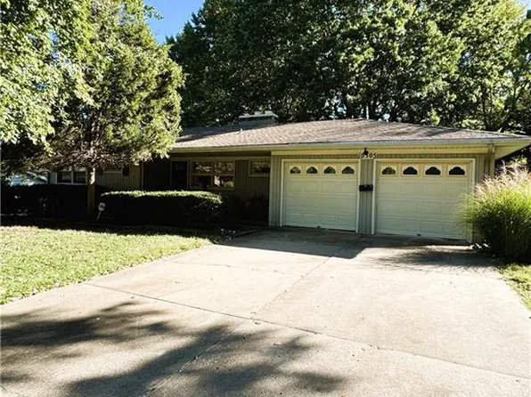 10305 E 69th Ter, Raytown, MO 64133