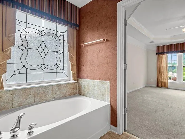 2080 Vistoria Dr — Photo 18
