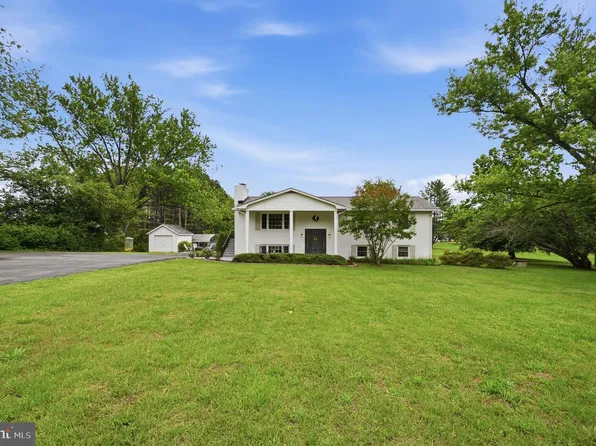 7473 Kennedy Rd, Nokesville, VA 20181