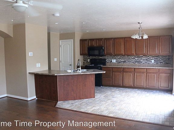 2nd image of 1233 N Firefly Dr