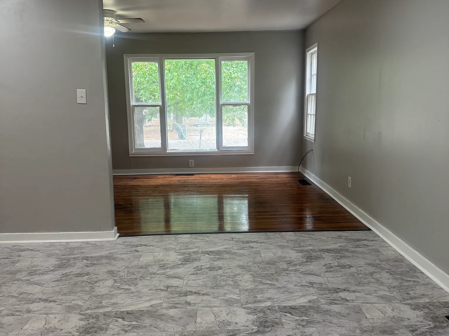 3 bed, 864 sqft, $1,200 — Photo 2