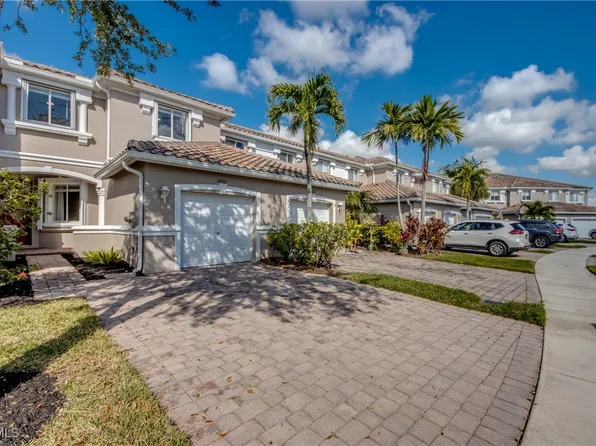 10011 Chiana Cir, Fort Myers, FL 33905