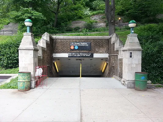 Rented by Portman Realty Corp | media 50