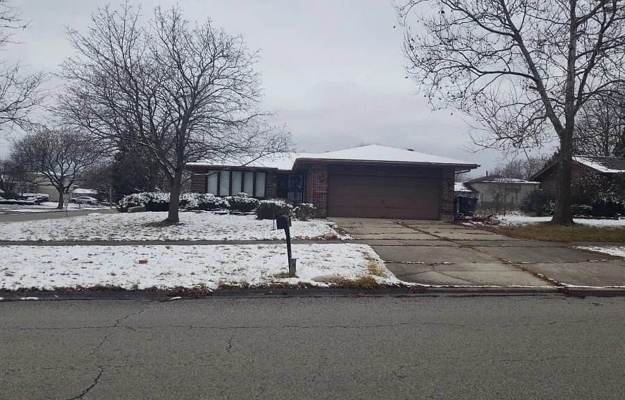 656 Willow Rd photo 1