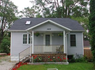 1429 Woodbine Dr, Round Lake Beach, IL