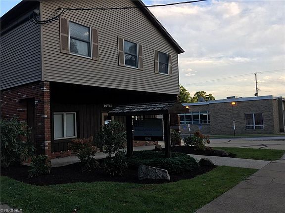 3rd image of 10760 Main St