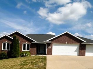 2260 Jo Ann Dr, Asbury, IA 52002