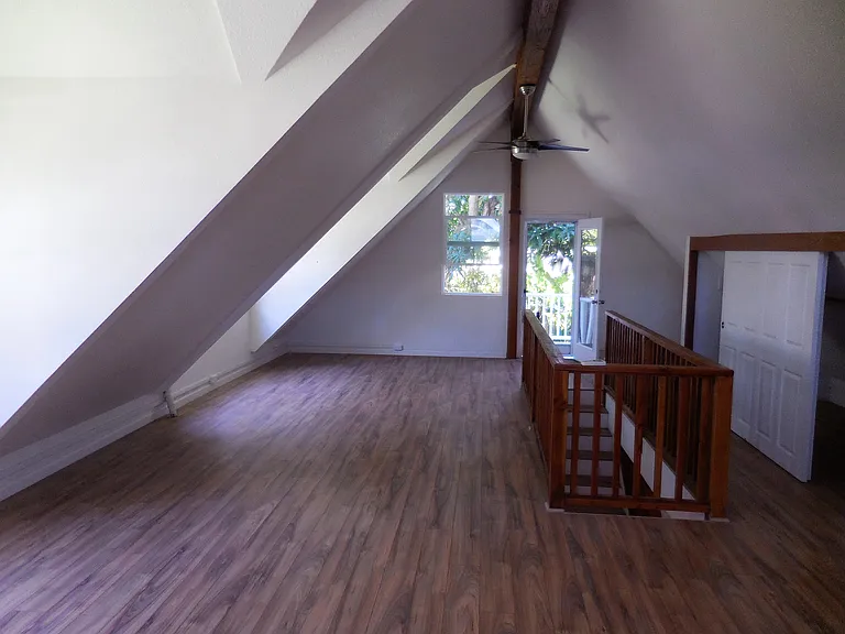 329 Auwinala Rd — Photo 8