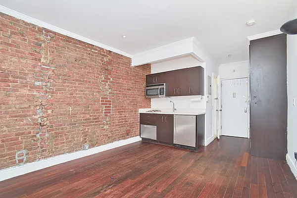 Rented by Keller Williams NYC | media 13