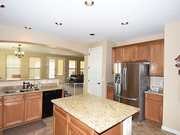 4th image of 22453 E Creekside Ln