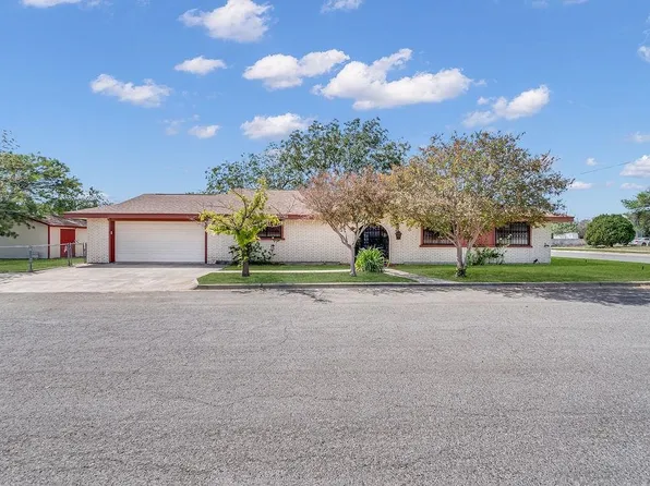 906 Avenue D, Del Rio, TX 78840
