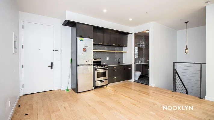 Rented by Nooklyn NYC LLC | media 20