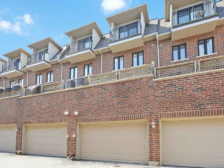 1864 Burnhamthorpe Rd E — Photo 35