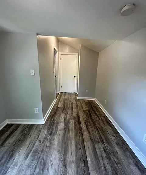 460 Locust St #4 — Photo 8