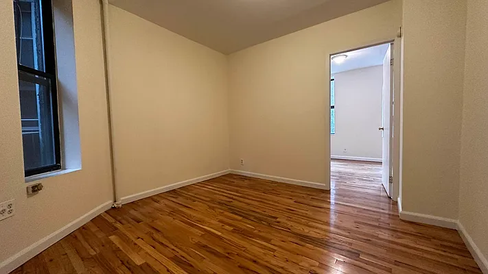 Rented by HOLTON REAL ESTATE INC. | media 6