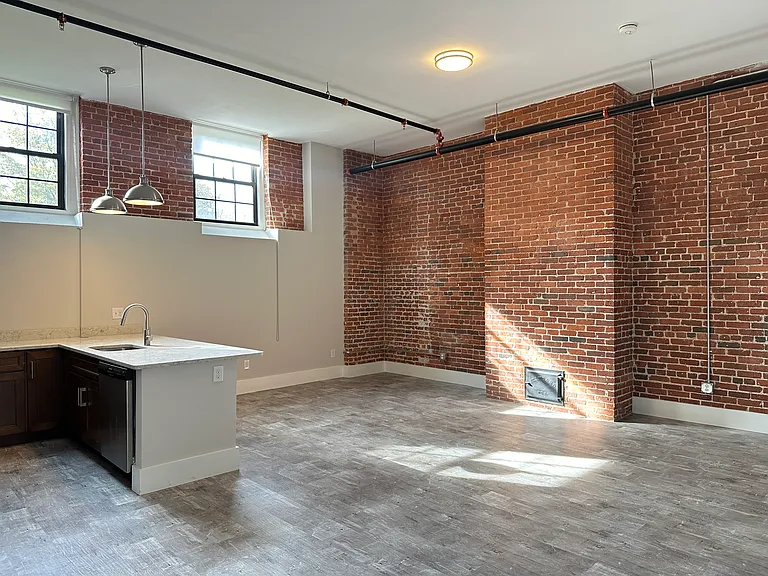 155 Ararat St #107 — Photo 5